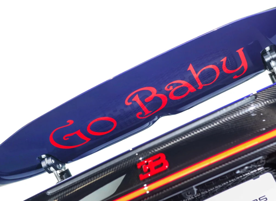 PREORDER 1:18 Bugatti Chiron Super Sport 'Go Baby'