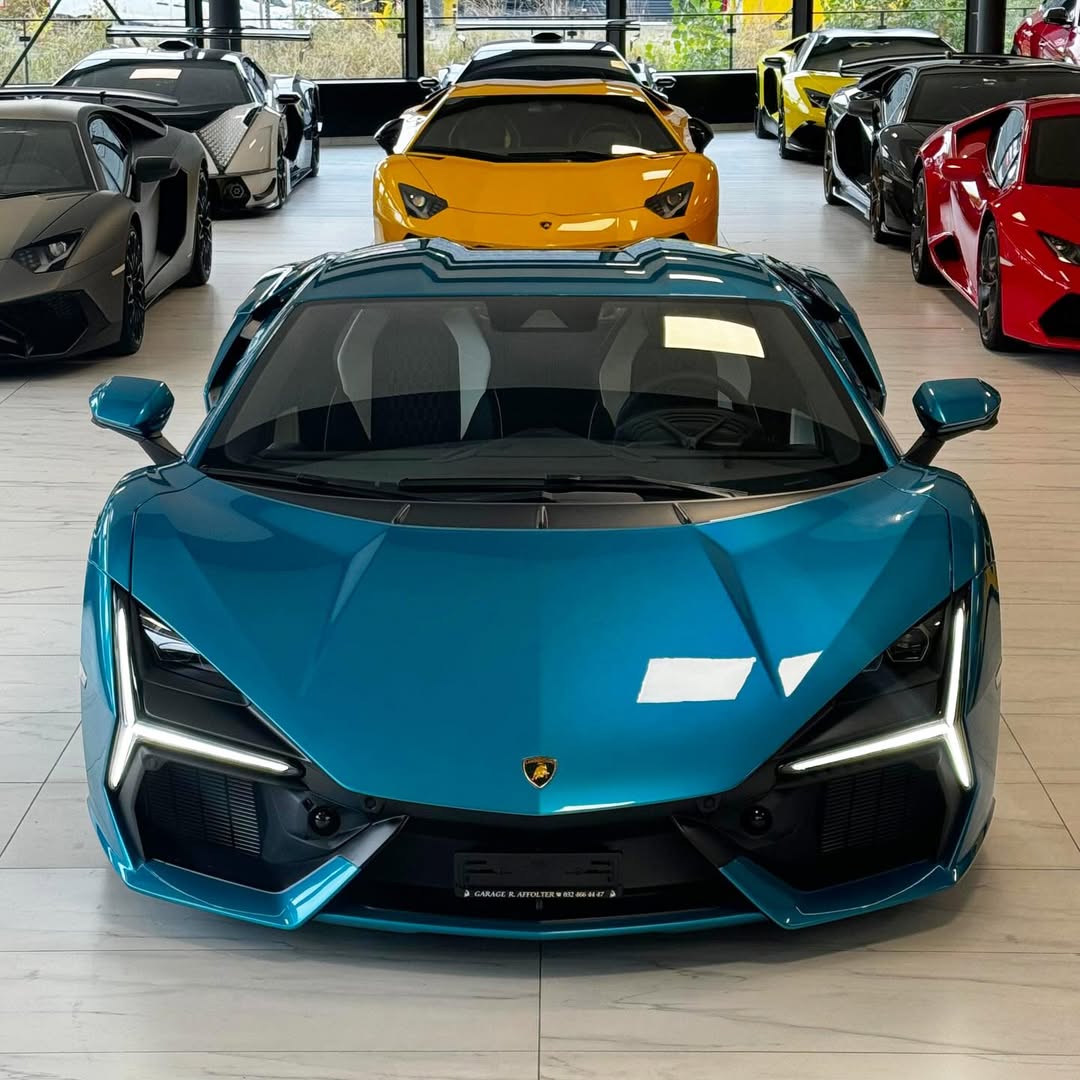 PREORDER Henson & Heaven 1:18 Lamborghini Revuelto (Artemis Green)