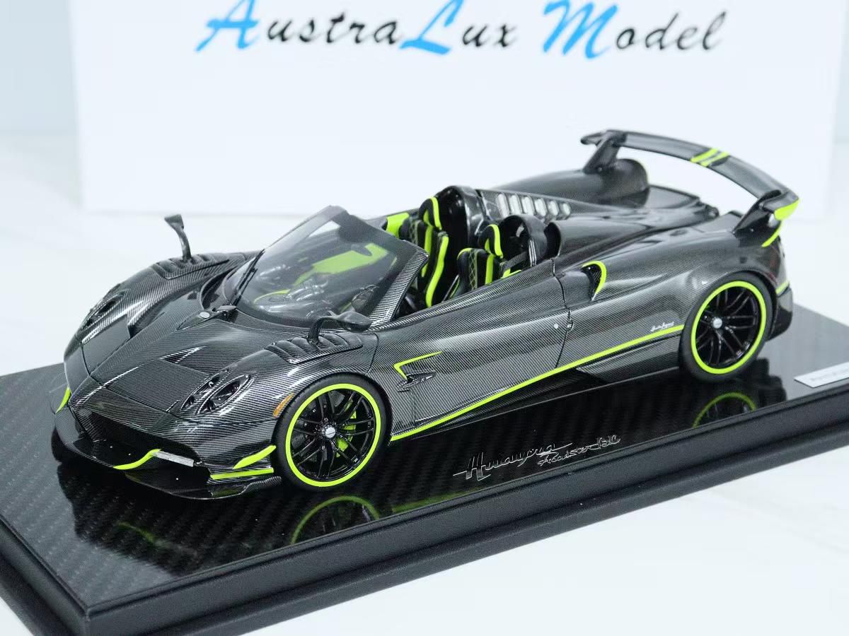 AustraLux Model 1:18 Pagani Huayra BC Roadster (Carbon Fiber/Green)