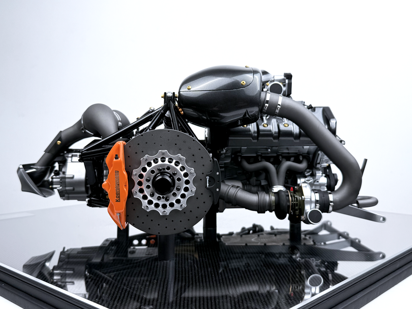 Frontiart 1:4 Koenigsegg One:1 'Engine Model'