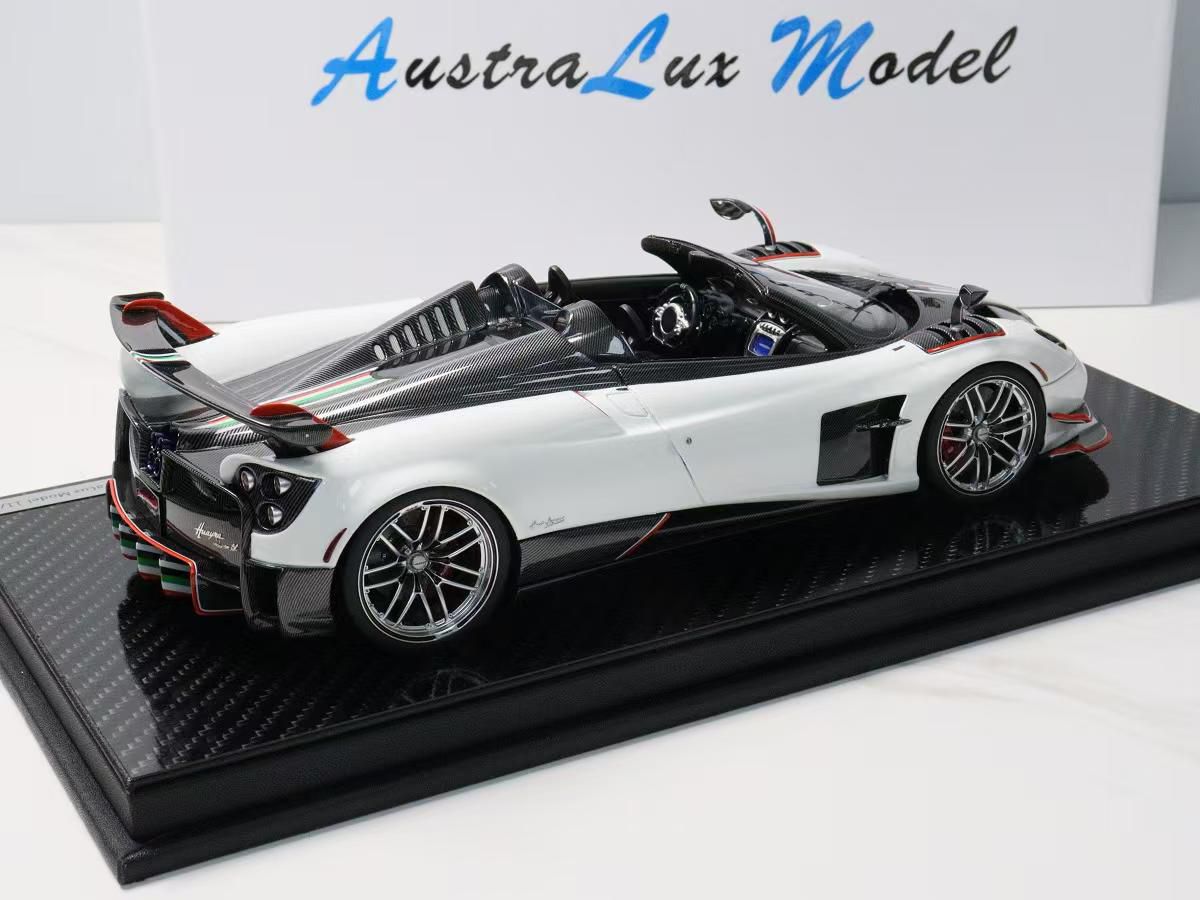 AustraLux Model 1:18 Pagani Huayra BC Roadster (White w/ Tricolore Stripe)