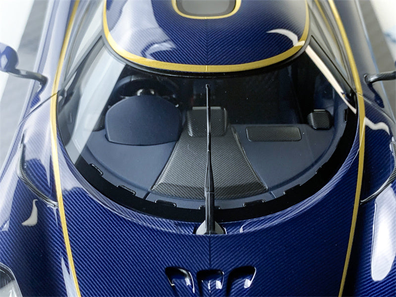 Frontiart 1:18 Koenigsegg Regera (Blue Carbon)
