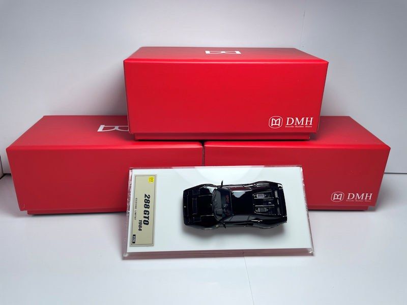 PREORDER DMH 1:64 Ferrari 288 GTO