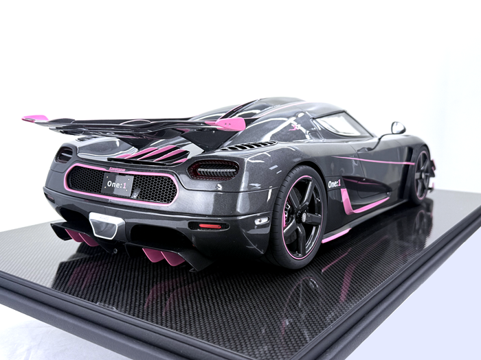 Frontiart 1:8 Koenigsegg One:1 JC (Carbon/Pink)