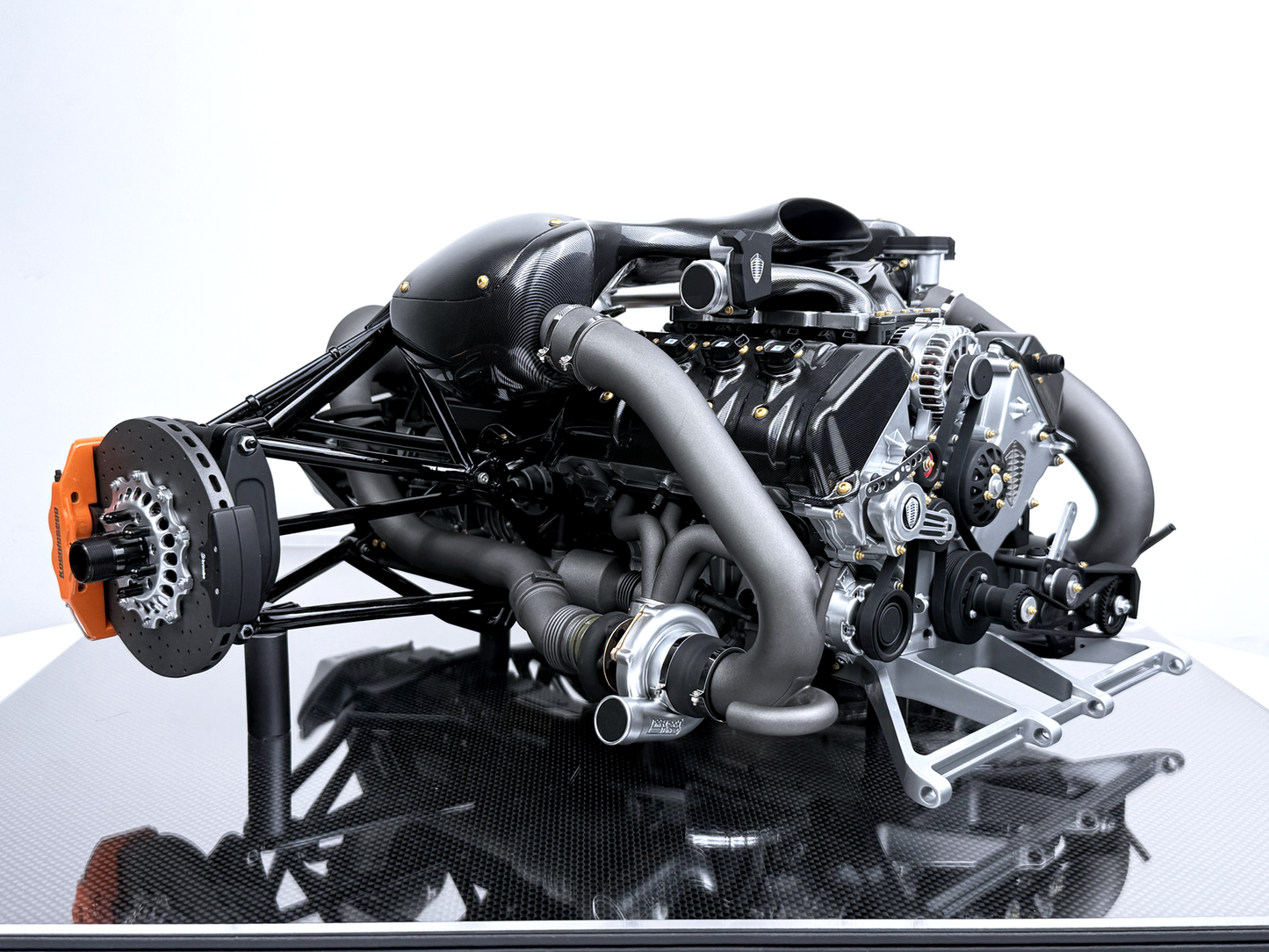 Frontiart 1:4 Koenigsegg One:1 'Engine Model'