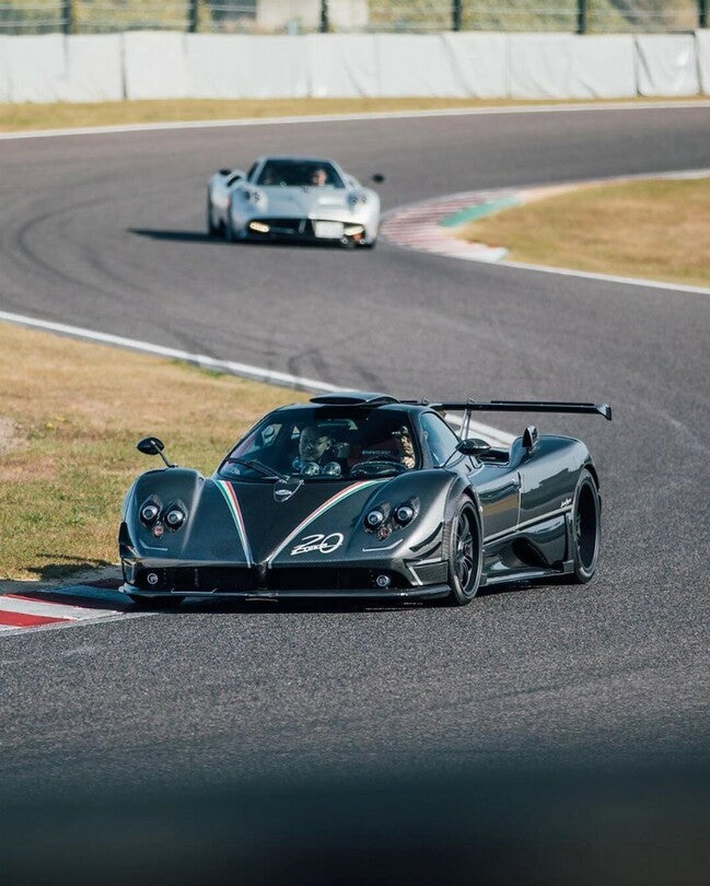 PREORDER HH Model 1:18 Pagani Zonda 764 Passione