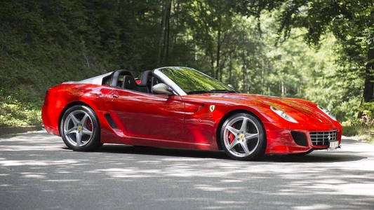 Looksmart 1:18 Ferrari SA Aperta (Rosso Corsa)