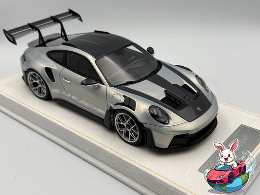 Henson & Heaven 1:18 Porsche 992 GT3 RS (GT Silver)