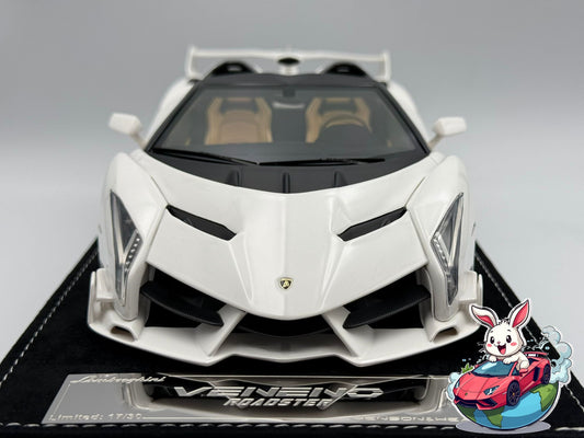 Henson & Heaven 1:18 Lamborghini Veneno Roadster (Ivory White)