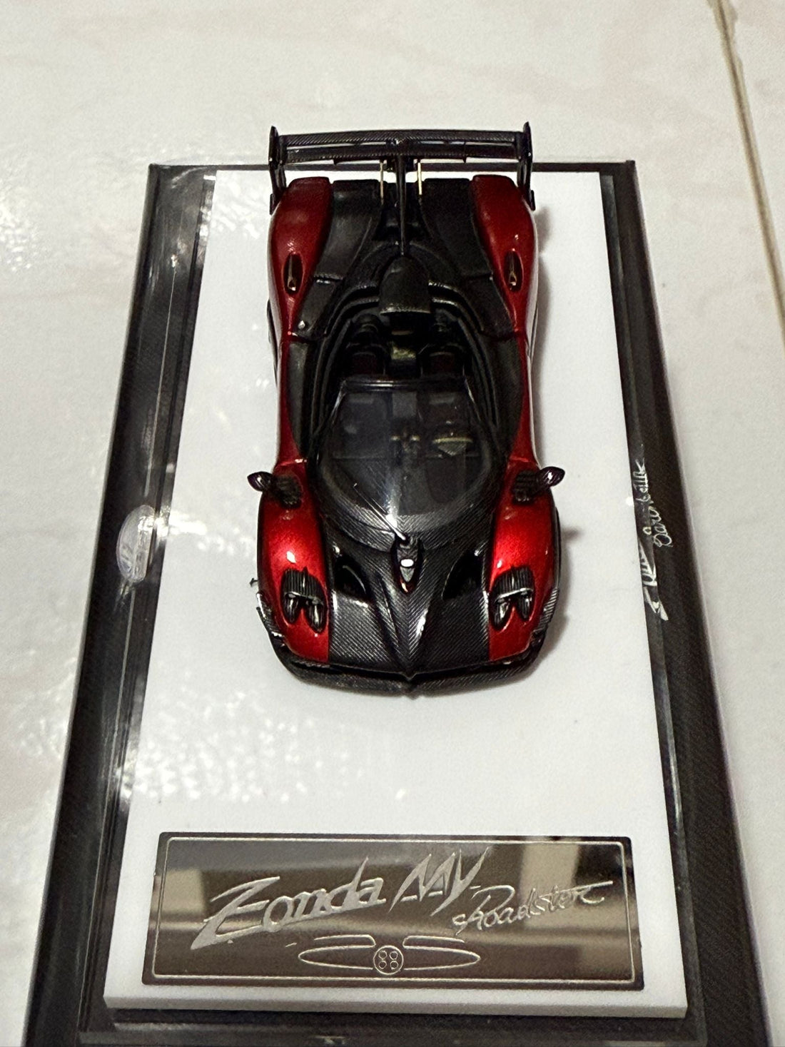 Rhino Model 1:64 Pagani Zonda MY Roadster (Red)