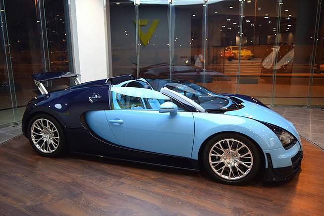 PREORDER 1:18 Bugatti Veyron Grand Sport Vitesse Jean-Pierre Wimille Legend