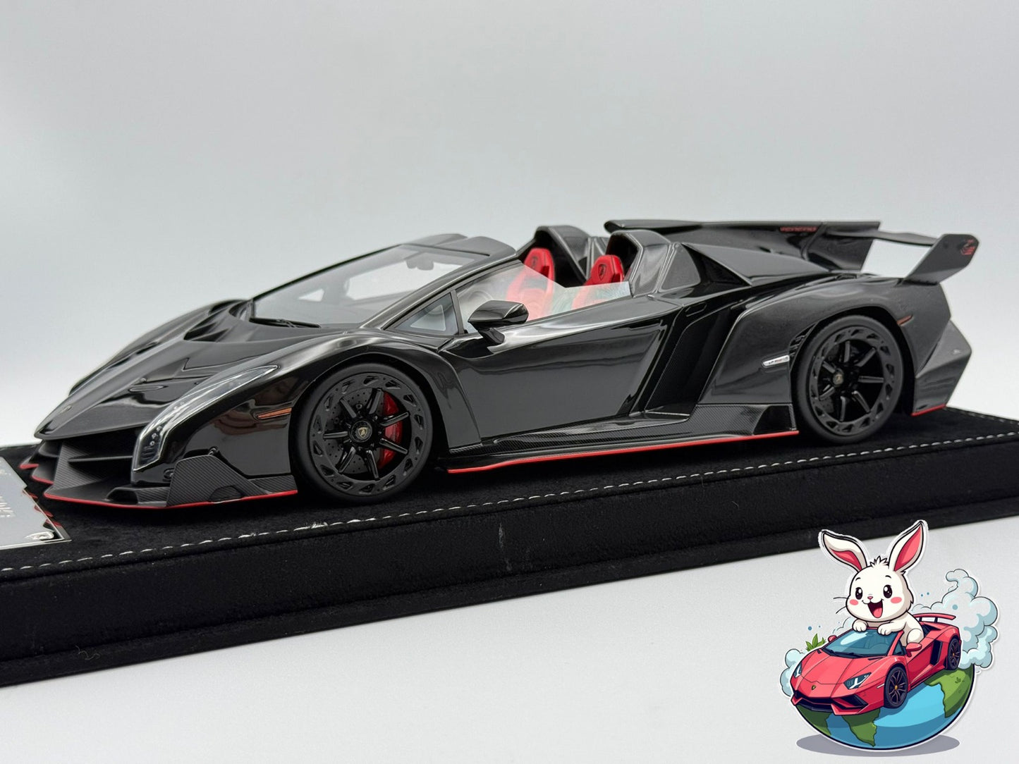 Henson & Heaven 1:18 Lamborghini Veneno Roadster (Diamond Black)