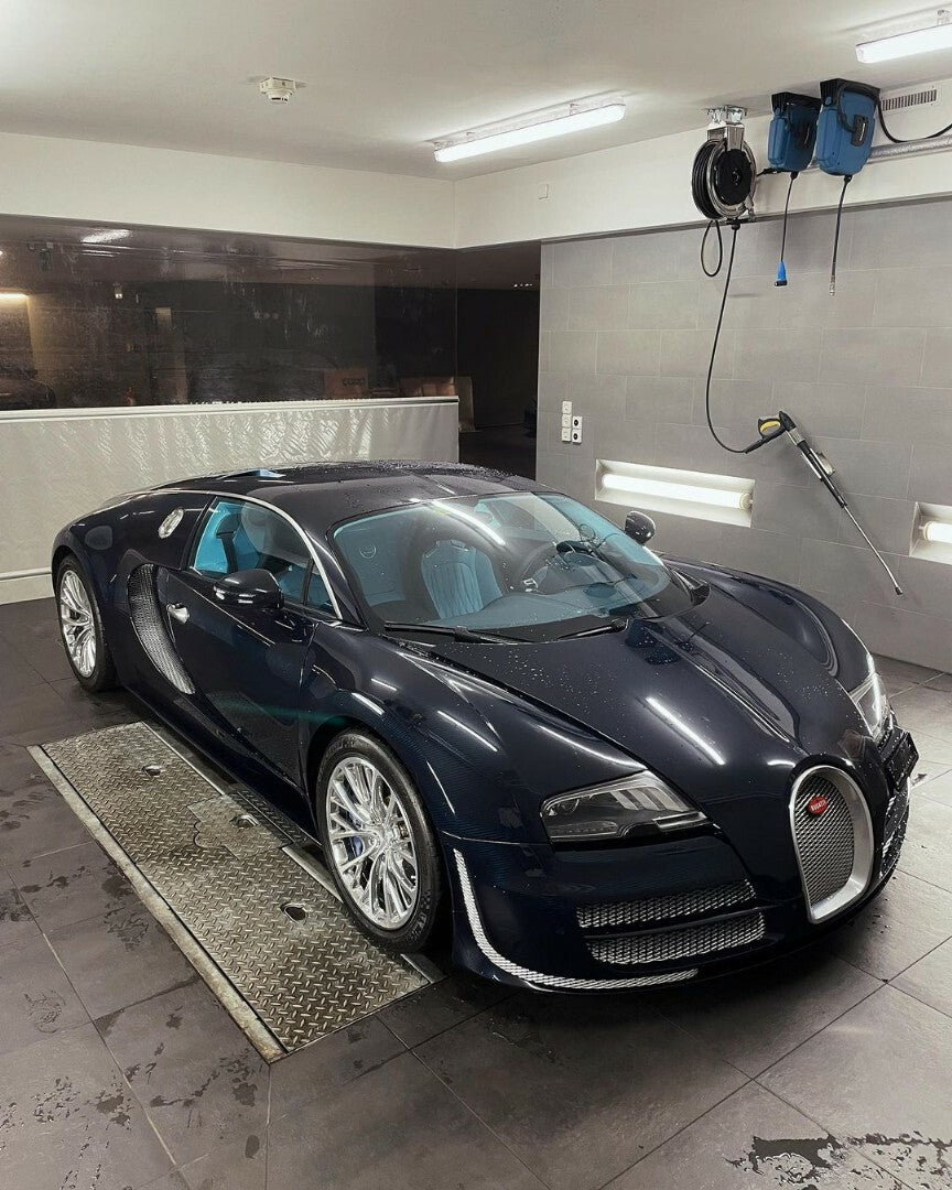 PREORDER VMB x Miniature Planet 1:18 Bugatti Veyron Super Sport 1:18