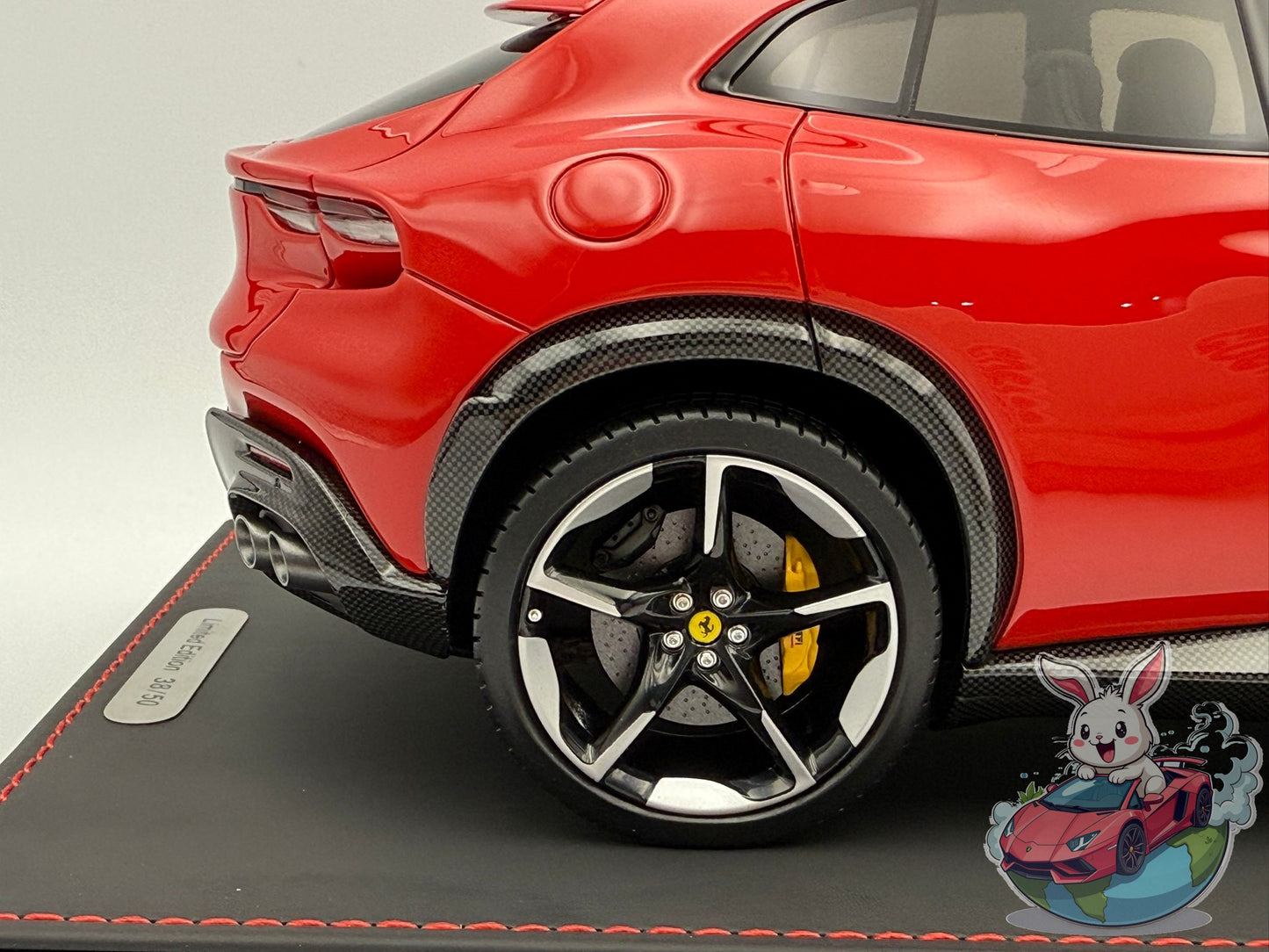 BBR 1:18 Ferrari Purosangue (Panoramic Roof) - Rosso Corsa