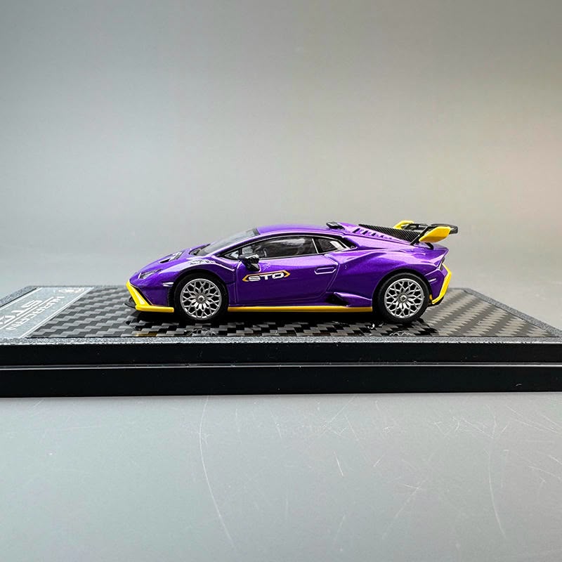 LCD Models 1:64 Lamborghini Huracan STO