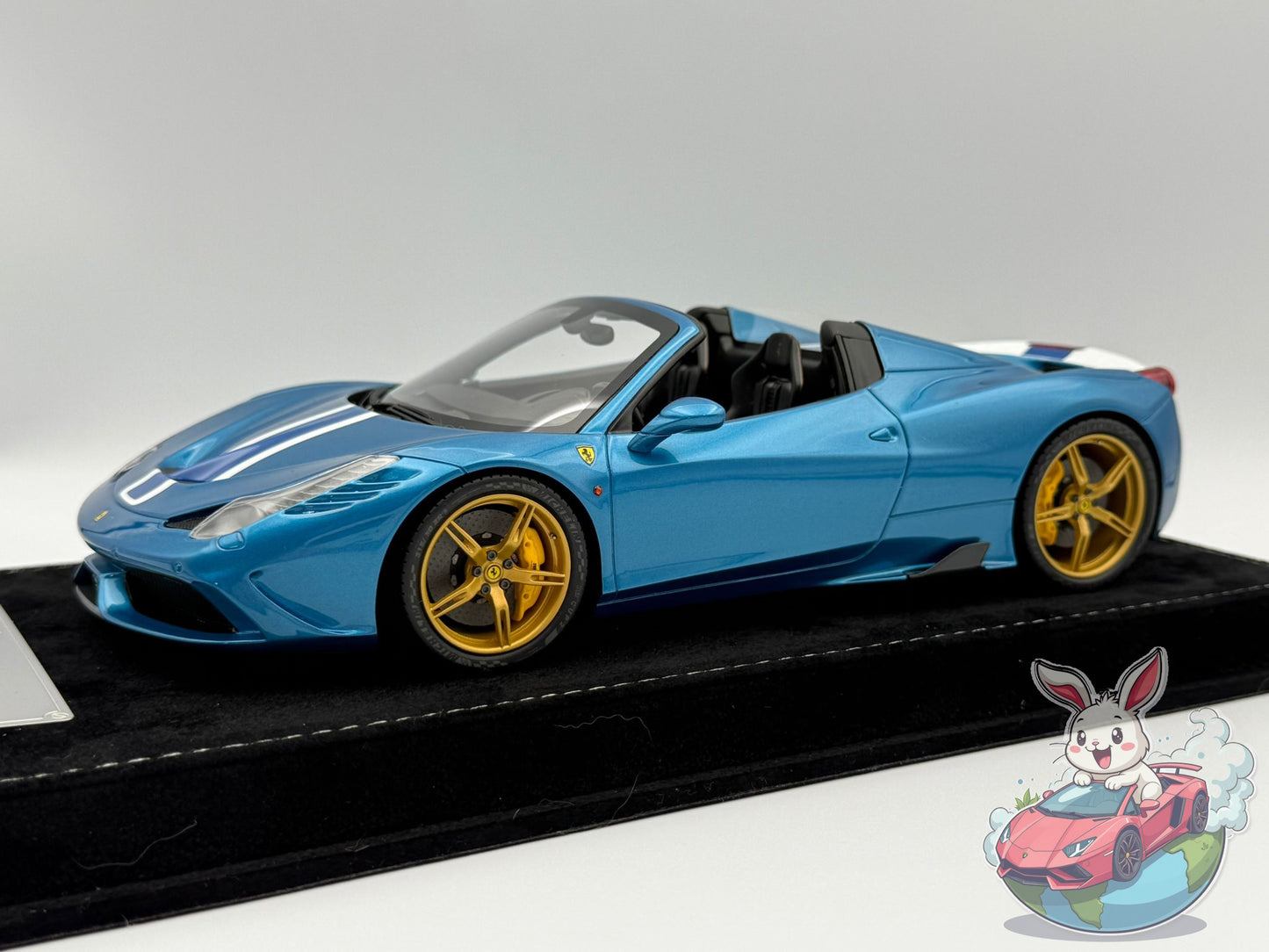 HH Model 1:18 Ferrari 458 Speciale Aperta (Artemis Green - Gold Wheels)