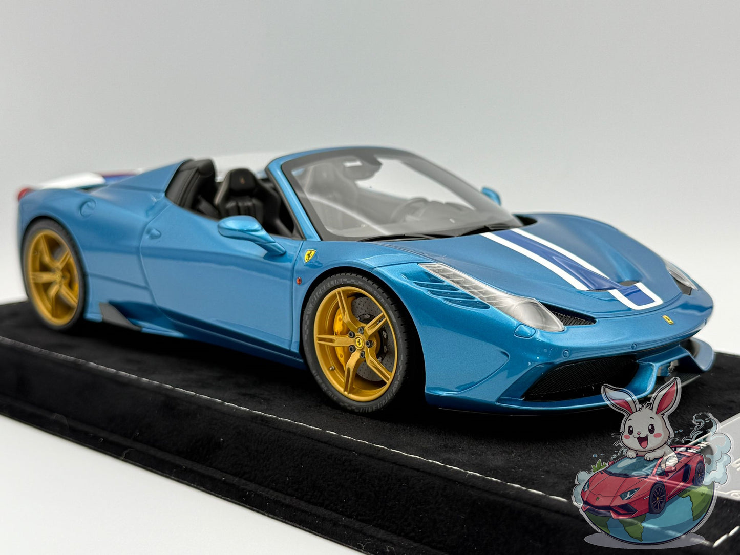 HH Model 1:18 Ferrari 458 Speciale Aperta (Artemis Green - Gold Wheels)