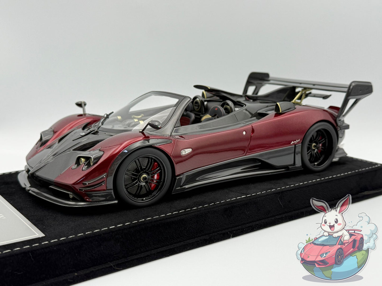 HH Model 1:18 Pagani Zonda MY Roadster (Red)
