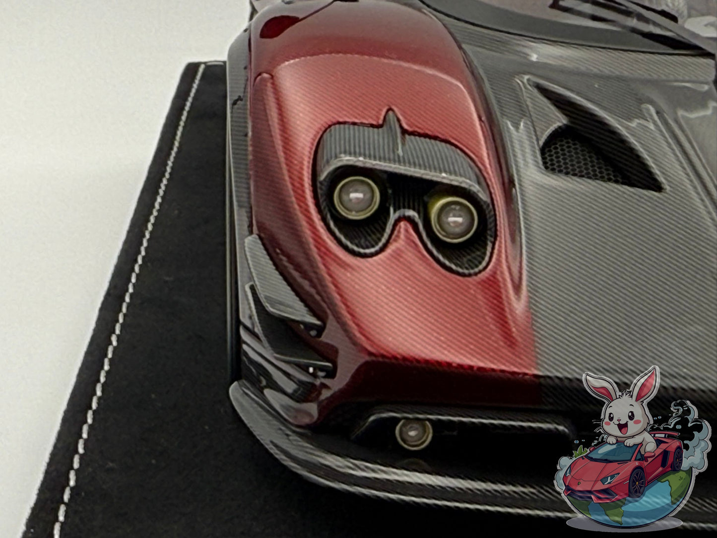 HH Model 1:18 Pagani Zonda MY Roadster (Red)