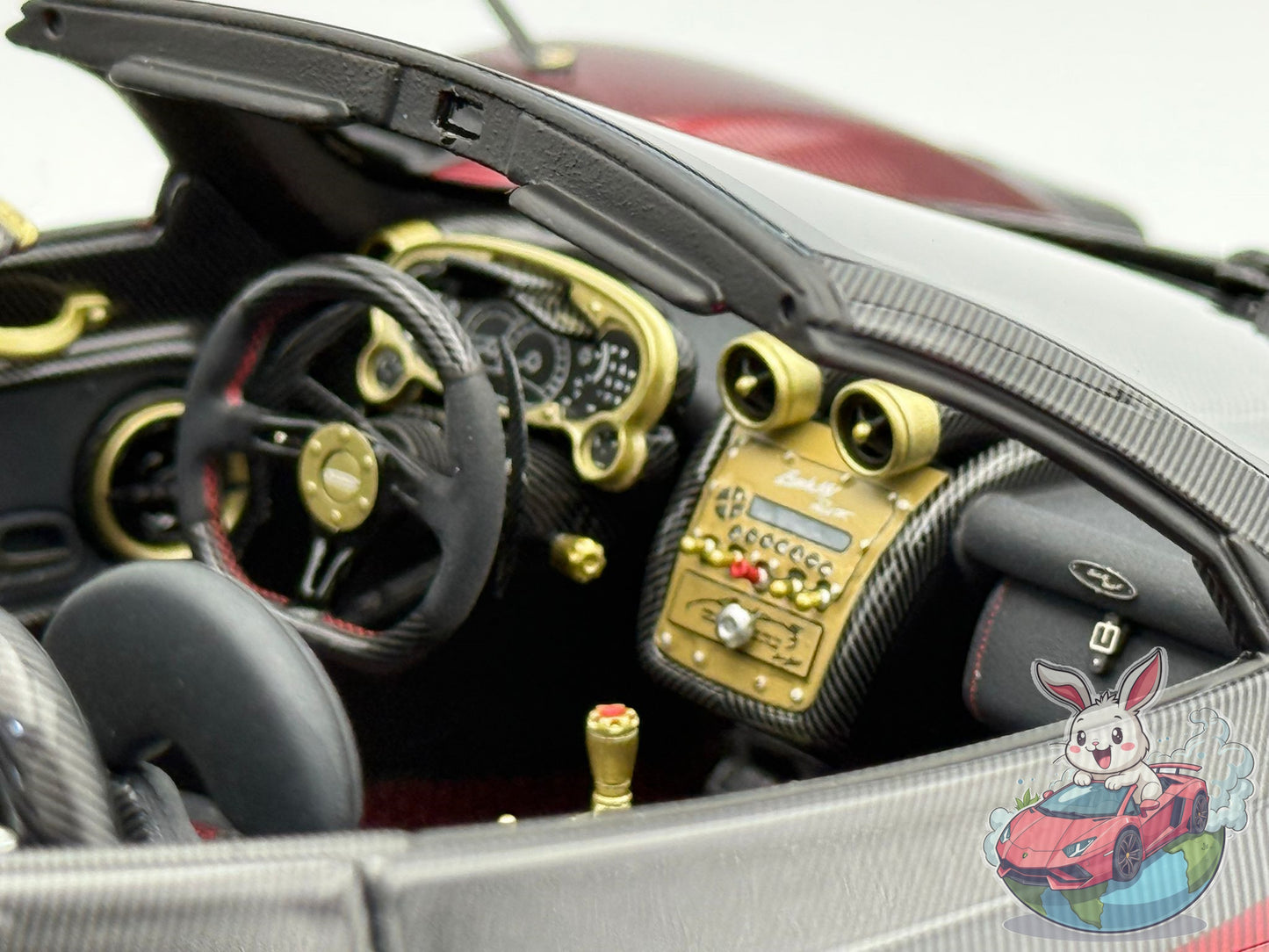 HH Model 1:18 Pagani Zonda MY Roadster (Red)