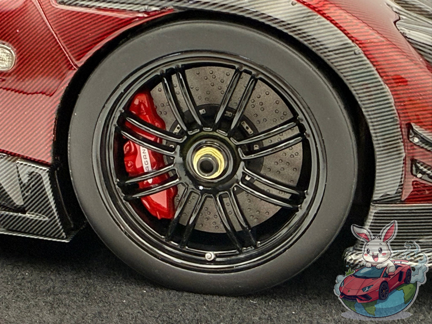 HH Model 1:18 Pagani Zonda MY Roadster (Red)