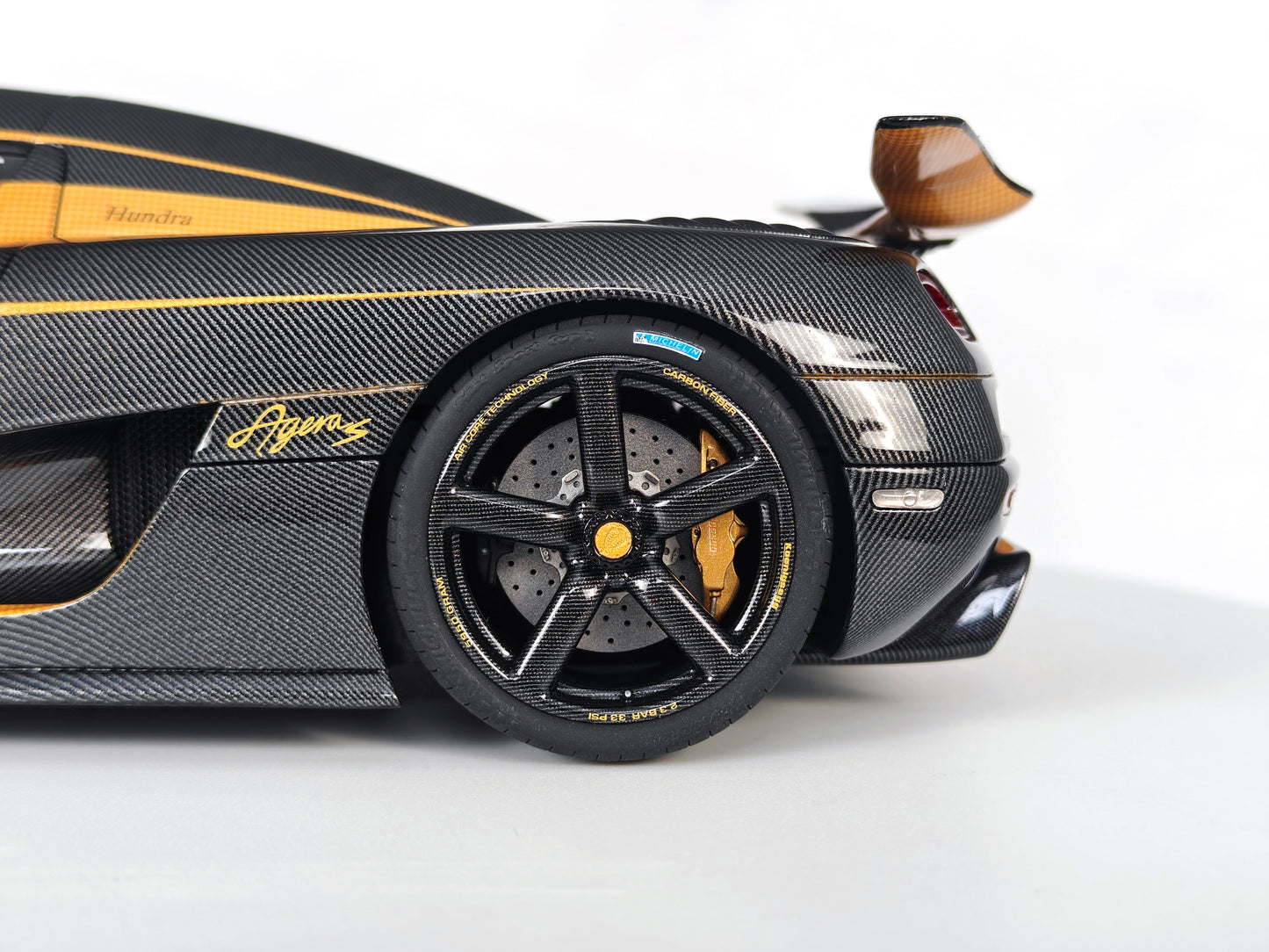 [PRE-ORDER] Frontiart 1:18 Koenigsegg Agera S Hundra