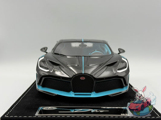 Henson & Heaven 1:18 Bugatti Divo (Carbon Fiber - Tiffany)