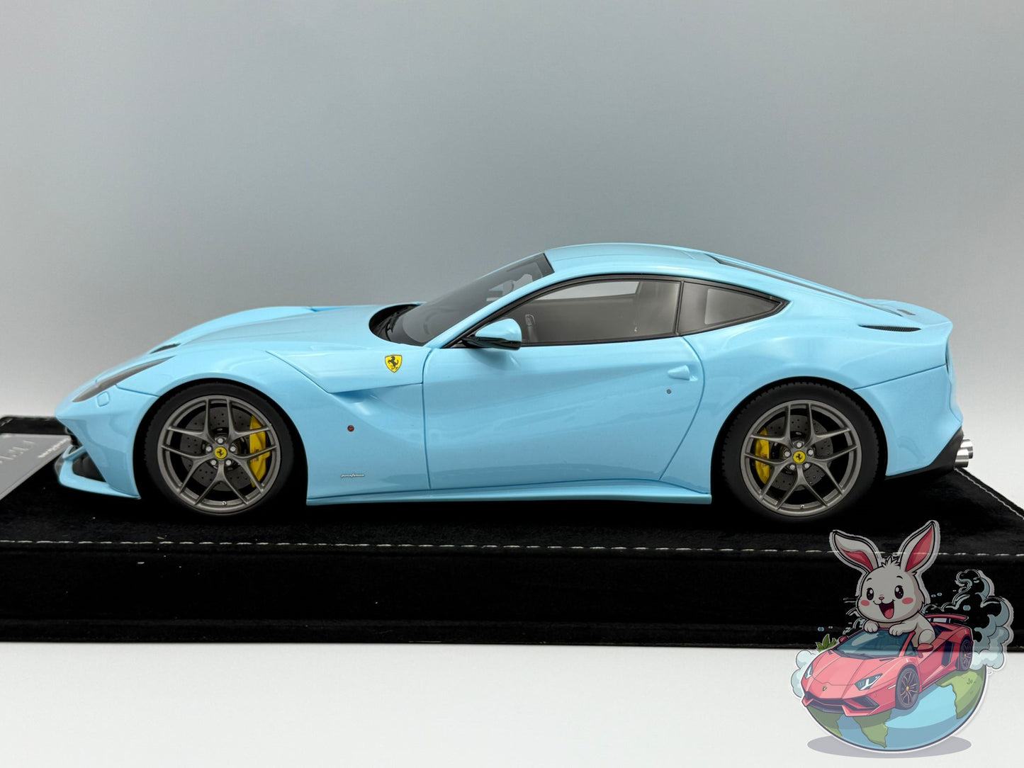 HH Model 1:18 Ferrari F12 Berlinetta (Azzurro La Plata)
