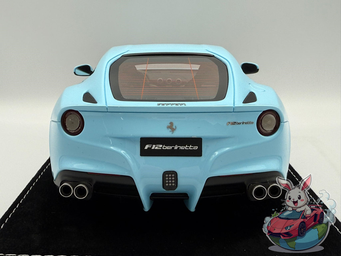 HH Model 1:18 Ferrari F12 Berlinetta (Azzurro La Plata)