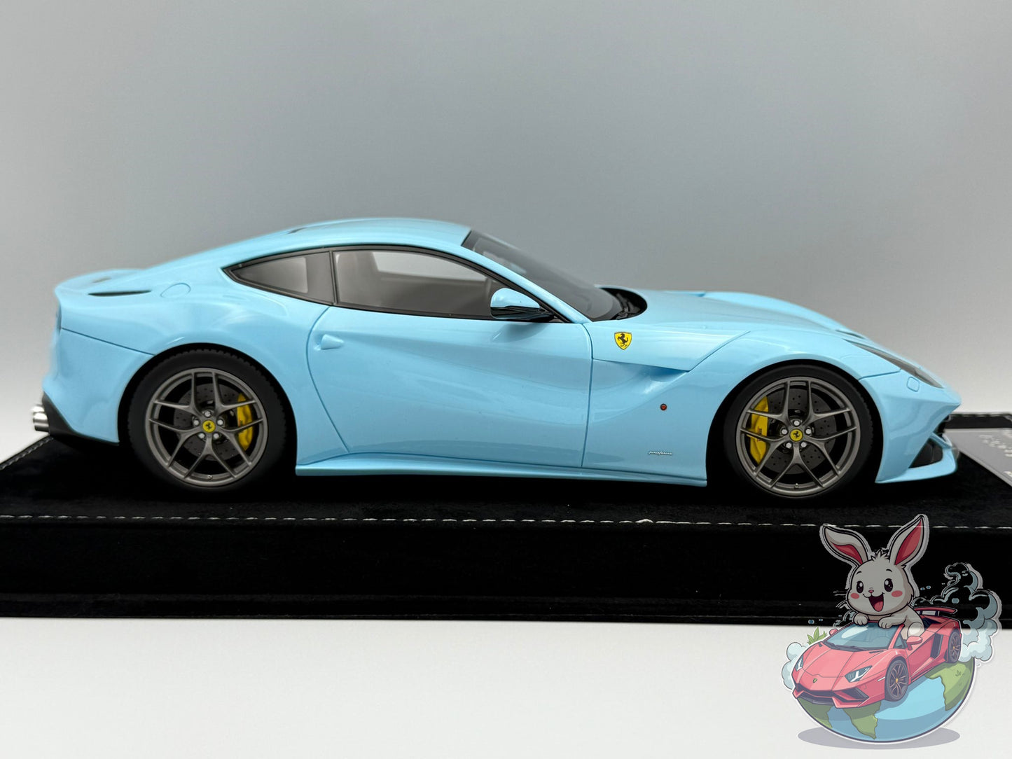 HH Model 1:18 Ferrari F12 Berlinetta (Azzurro La Plata)