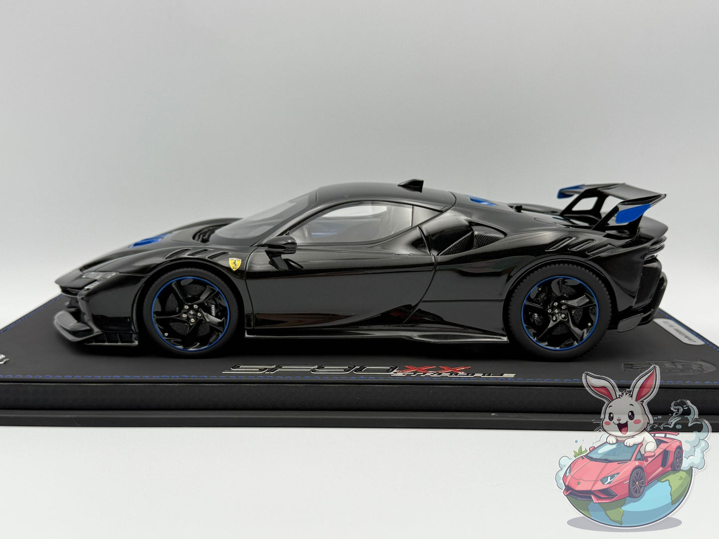 BBR 1:18 Ferrari SF90XX Stradale (New Black Daytona)