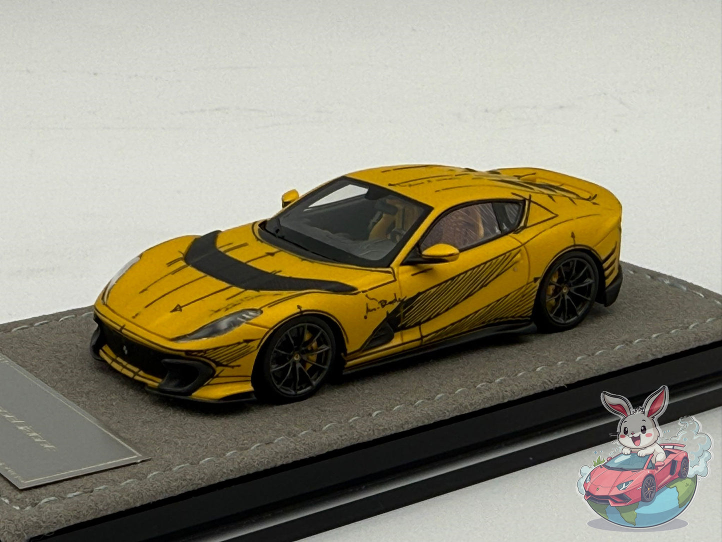 Henson & Heaven 1:64 Ferrari 812 Competizione 'Sketch'