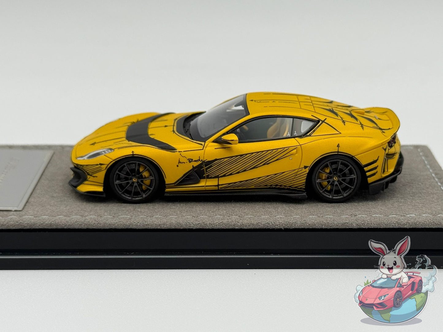 Henson & Heaven 1:64 Ferrari 812 Competizione 'Sketch'