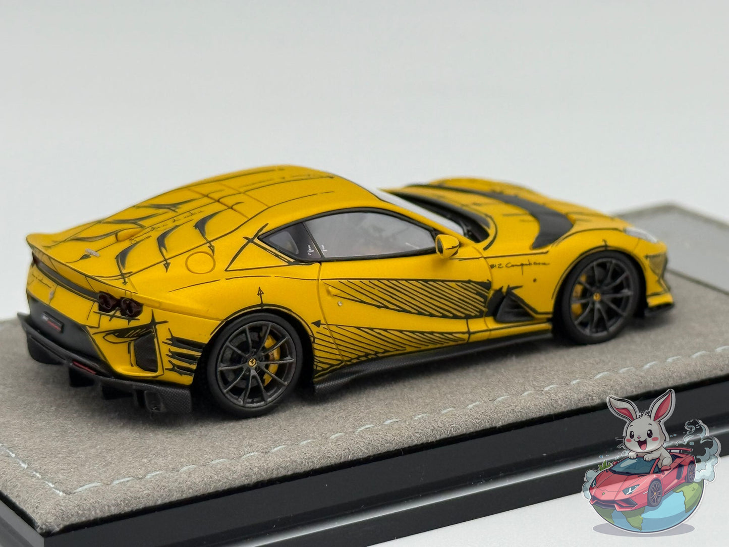 Henson & Heaven 1:64 Ferrari 812 Competizione 'Sketch'