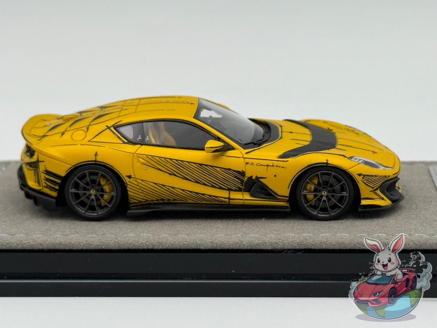 Henson & Heaven 1:64 Ferrari 812 Competizione 'Sketch'