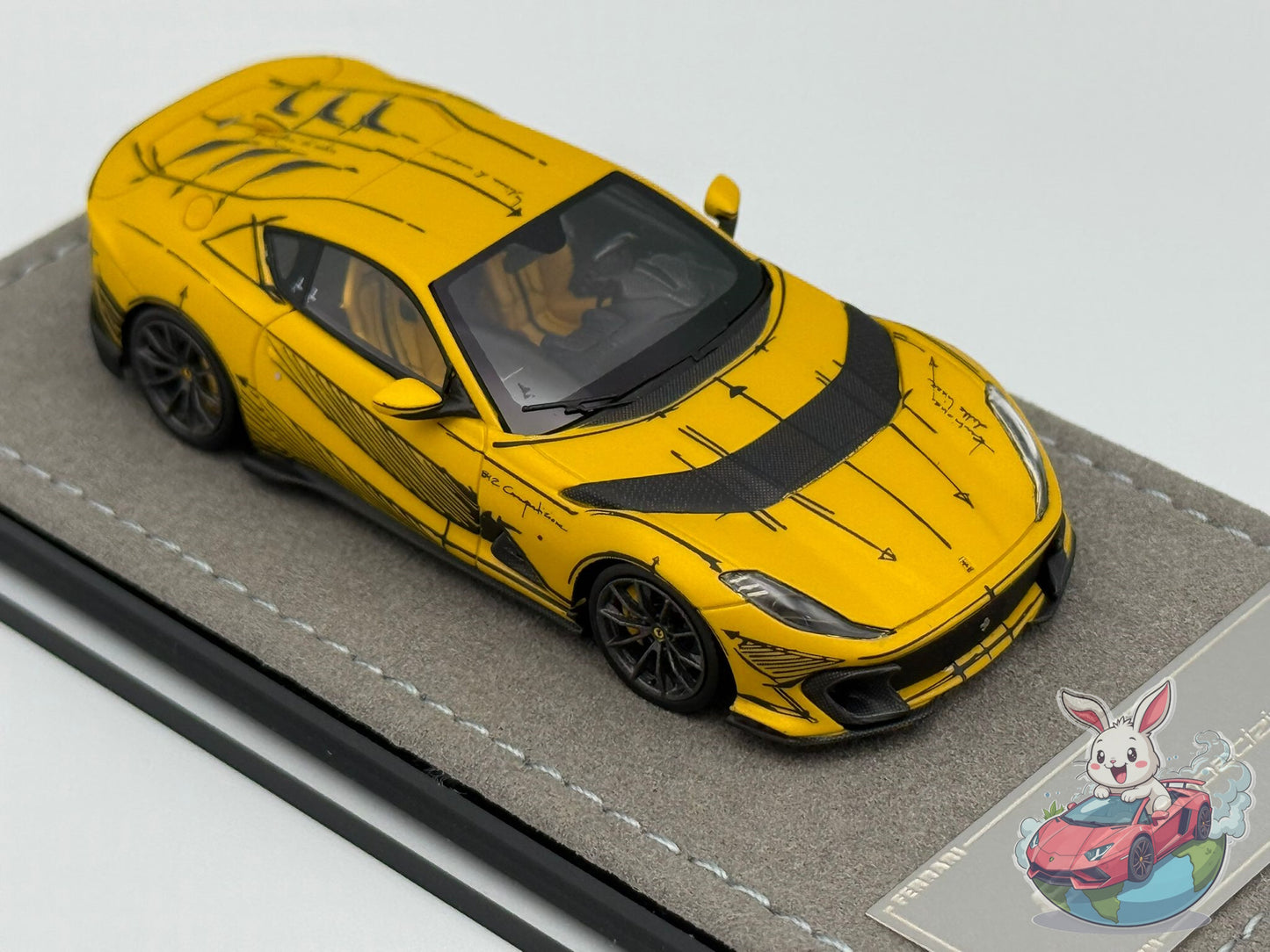 Henson & Heaven 1:64 Ferrari 812 Competizione 'Sketch'