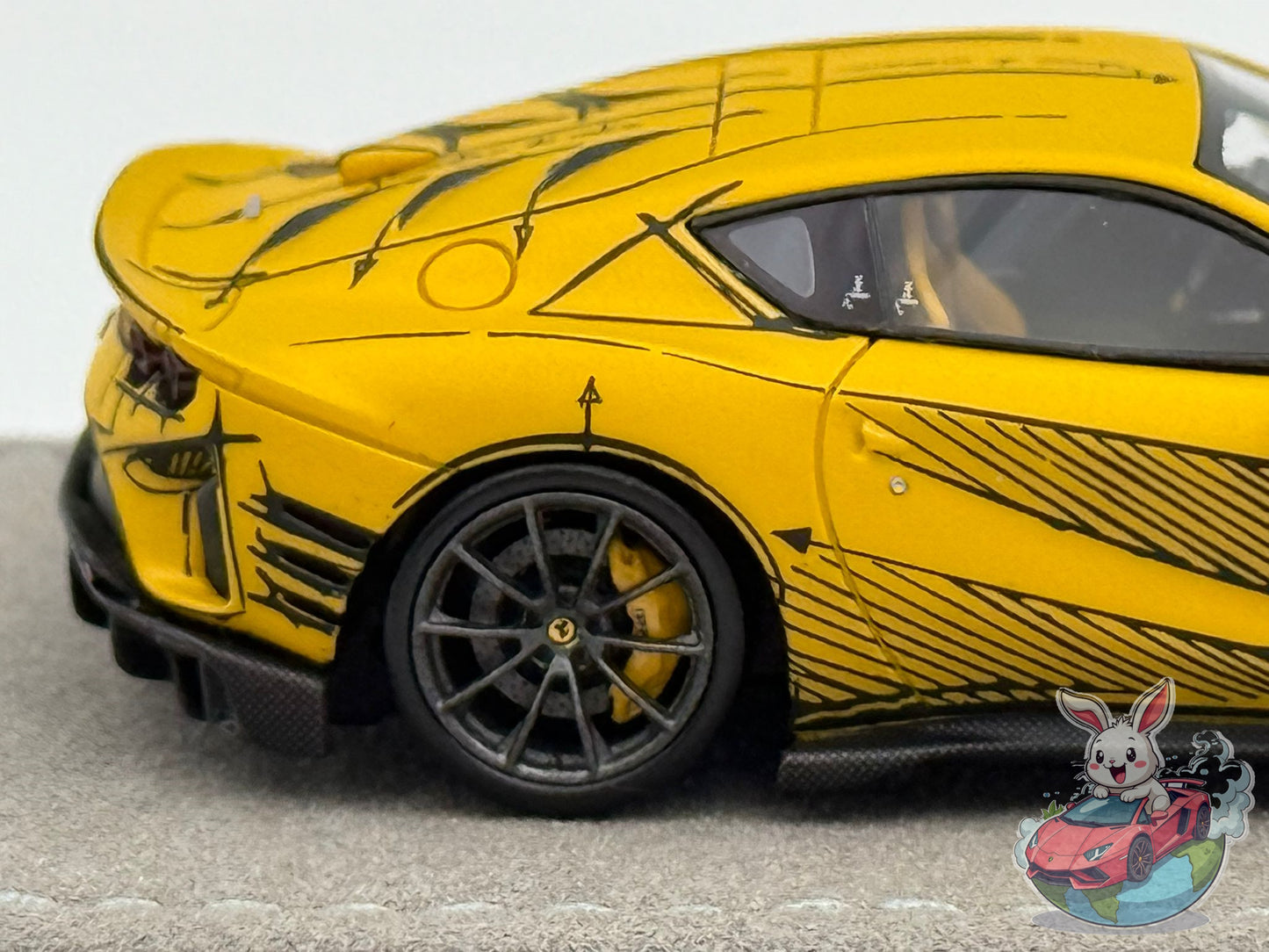 Henson & Heaven 1:64 Ferrari 812 Competizione 'Sketch'