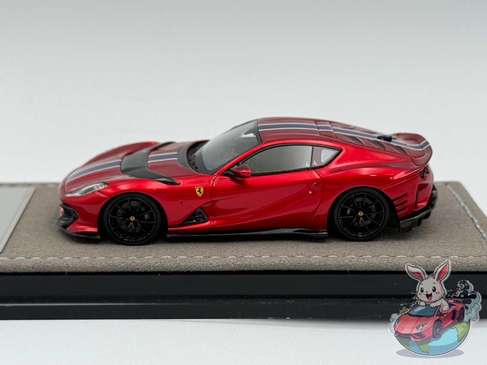 Henson & Heaven 1:64 Ferrari 812 Competizione (Rosso F1