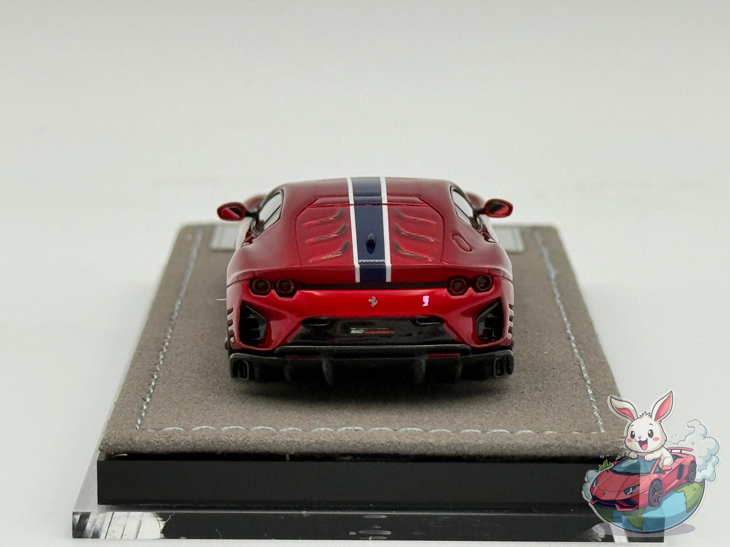 Henson & Heaven 1:64 Ferrari 812 Competizione (Rosso F1)