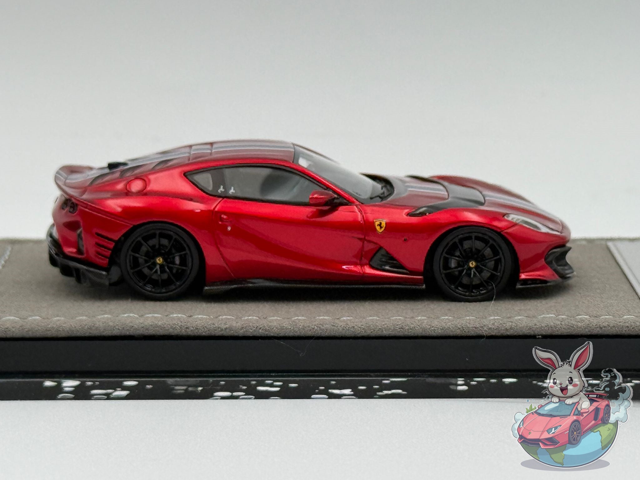 Henson & Heaven 1:64 Ferrari 812 Competizione (Rosso F1