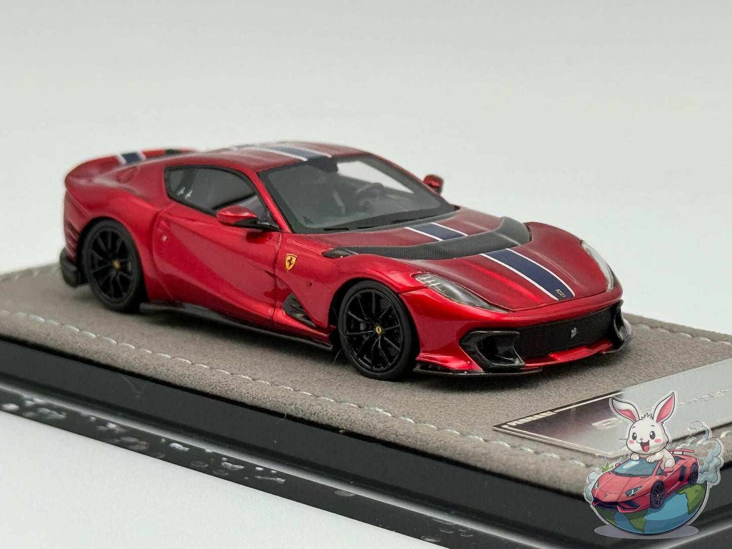 Henson & Heaven 1:64 Ferrari 812 Competizione (Rosso F1)