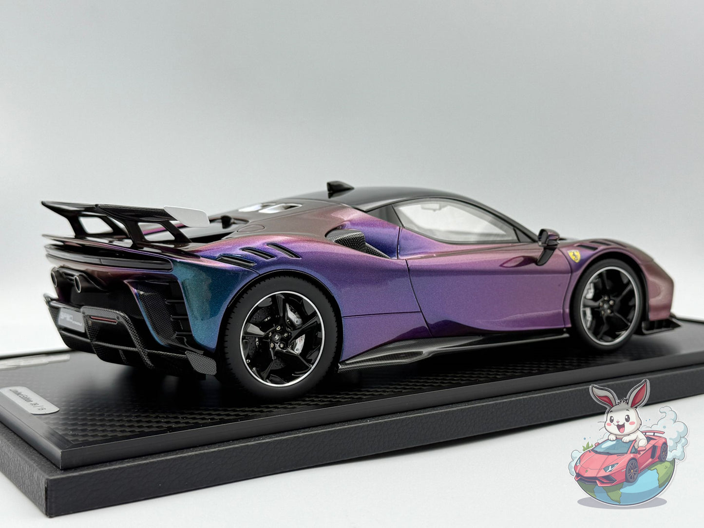 BBR 1:18 Ferrari SF90XX Stradale (Chameleon and black roof)