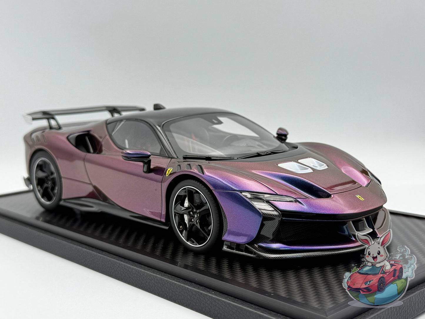 BBR 1:18 Ferrari SF90XX Stradale (Chameleon and black roof)