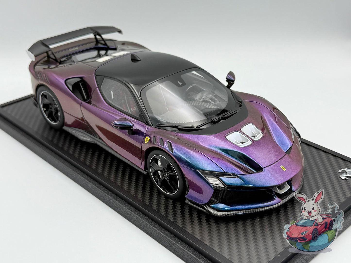 BBR 1:18 Ferrari SF90XX Stradale (Chameleon and black roof)