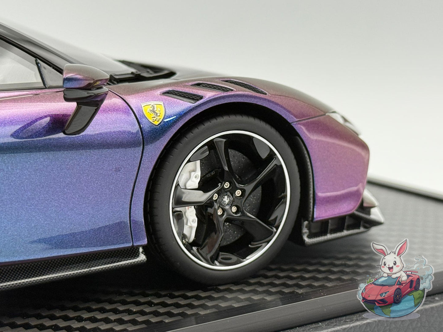 BBR 1:18 Ferrari SF90XX Stradale (Chameleon and black roof)