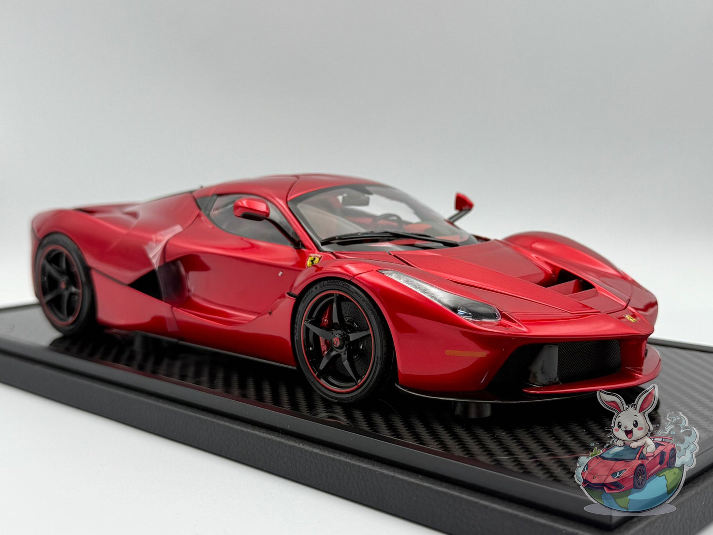 BBR 1:18 Ferrari Laferrari (Lewis Hamilton) - SPECIAL COFFRET