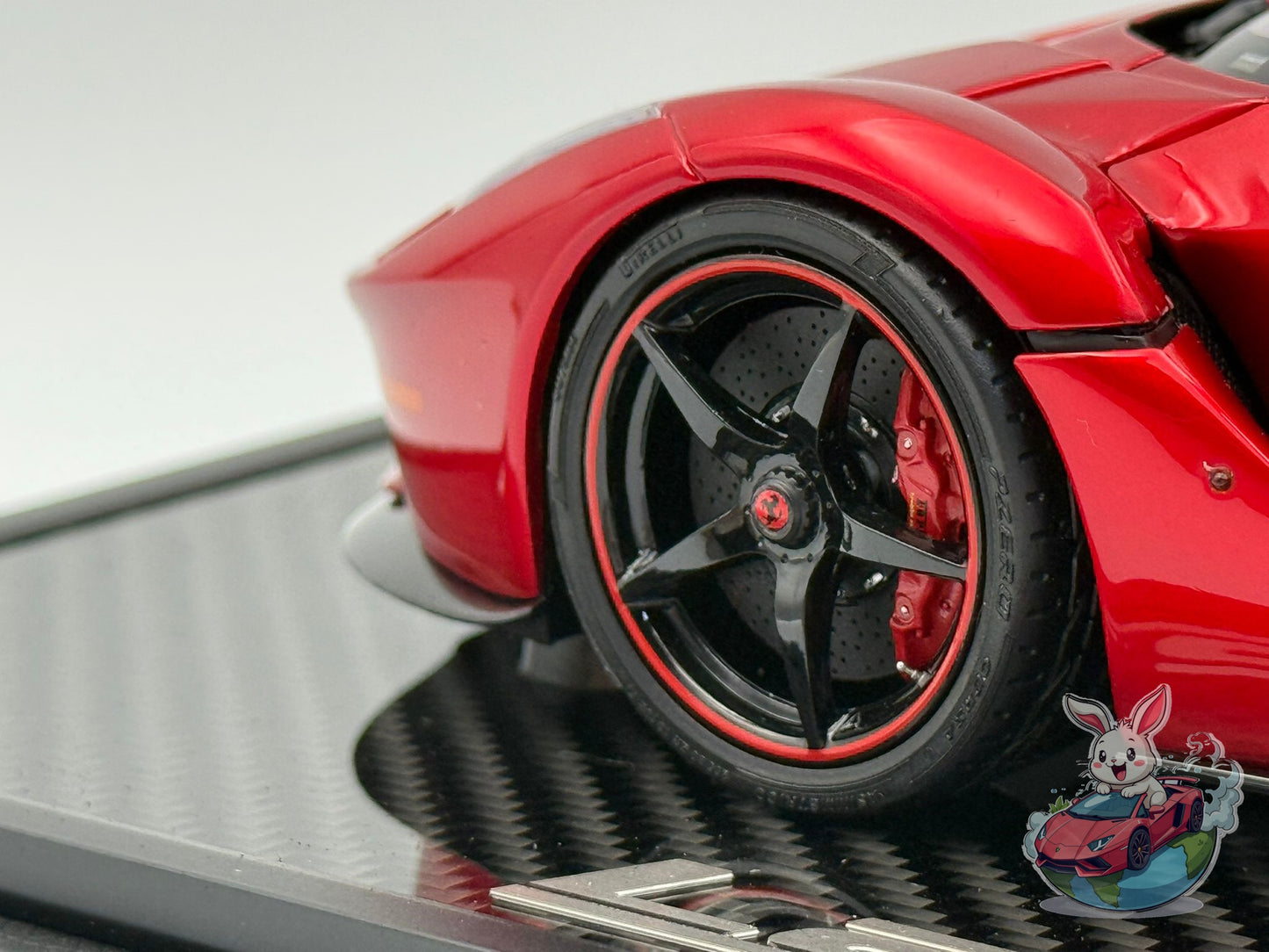 BBR 1:18 Ferrari Laferrari (Lewis Hamilton) - SPECIAL COFFRET