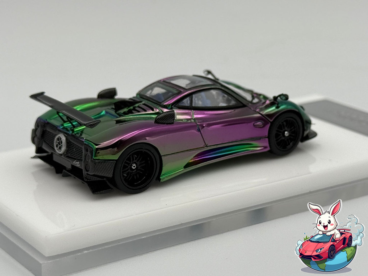 Henson & Heaven 1:64 Pagani Zonda Tricolore (Chameleon)