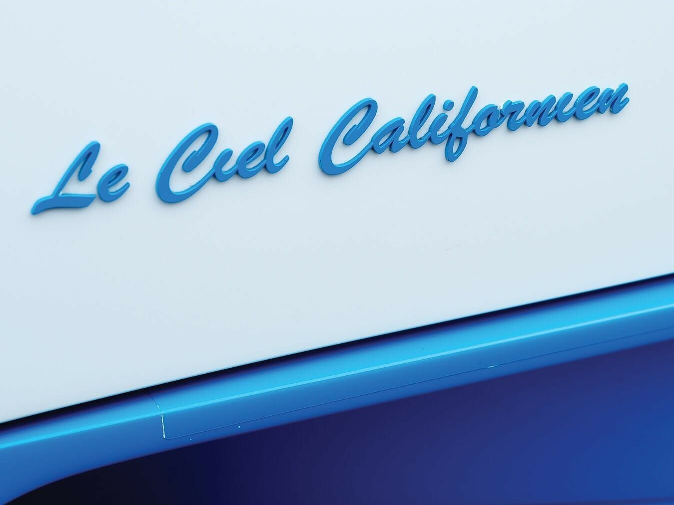 PREORDER 1:18 Bugatti Veyron 16.4 Grand Sport Vitesse 'Le Ciel Californien'
