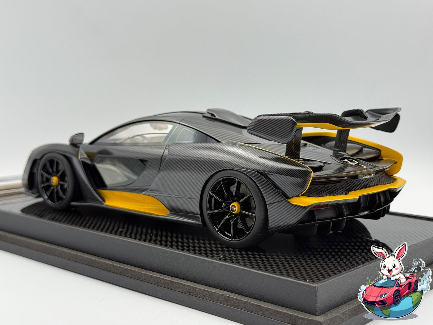 Ivy Merit 1:18 McLaren Senna MSO (Carbon Fiber/Yellow)